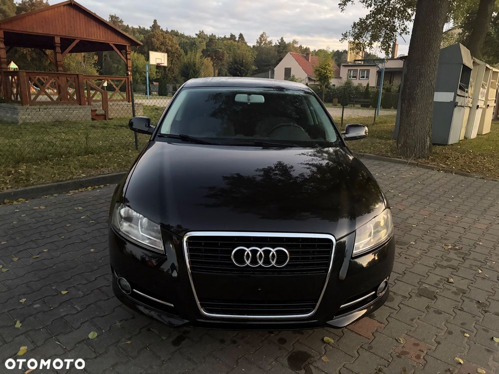 Audi A3 Sportback - 2