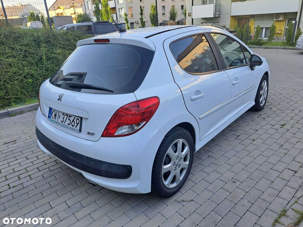 Peugeot 207 - 3