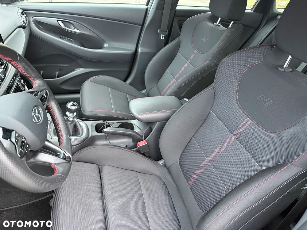 Hyundai i30 1.5 T-GDI 48V-Hybrid N-Line - 13