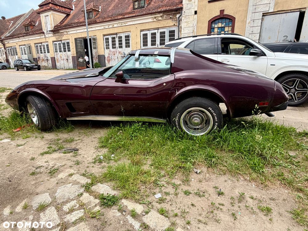 Chevrolet Corvette - 21