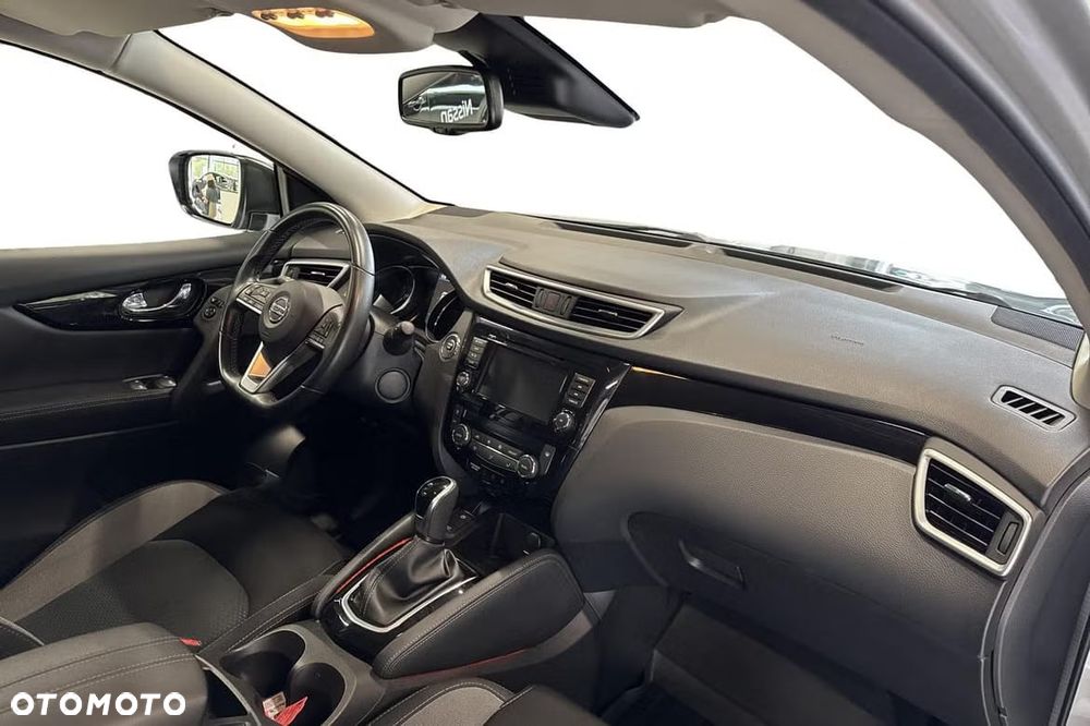 Nissan Qashqai 1.3 DIG-T MHEV Xtronic N-Connecta - 9