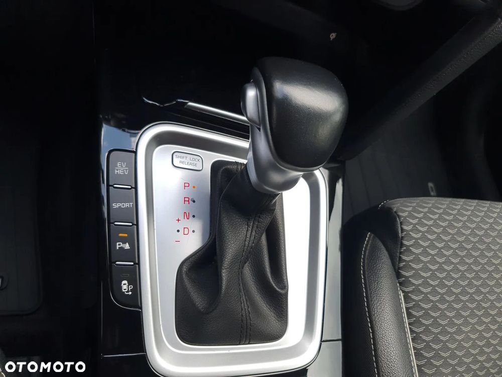 Kia XCeed 1.6 GDI PHEV L Business Line DCT - 20
