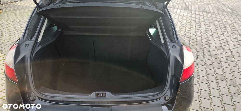 Renault Megane 2.0 140 CVT Bose Edition - 5