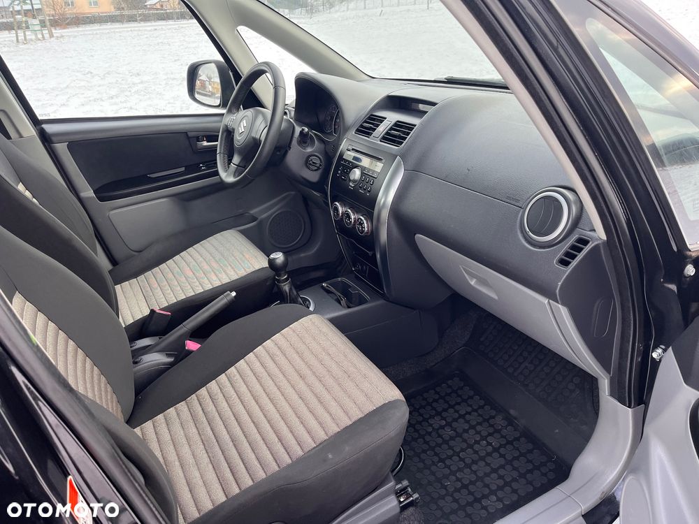 Suzuki SX4 1.6 VVT 4x4 Comfort - 15