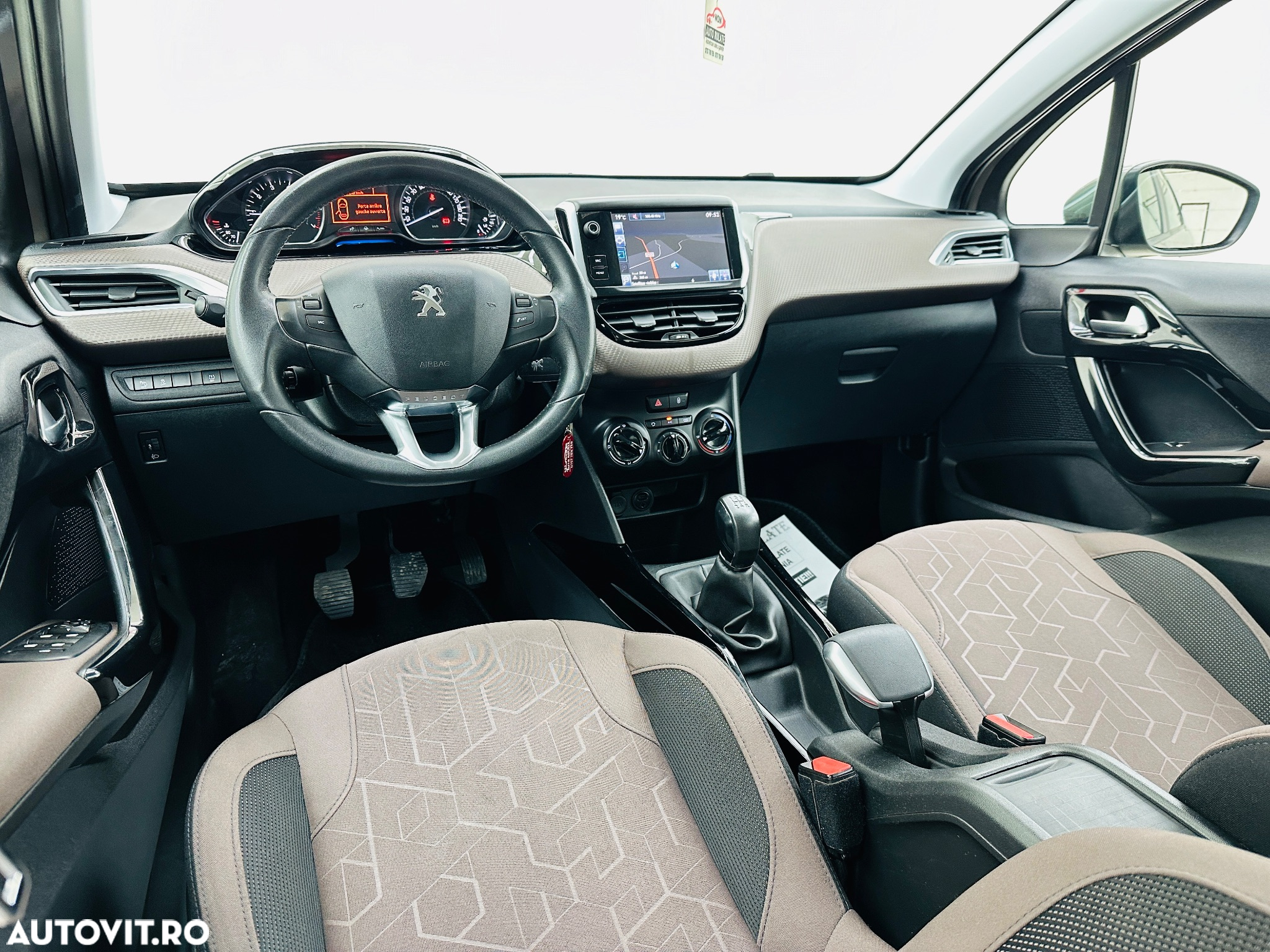 Peugeot 2008 - 21