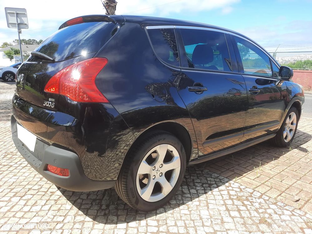 Peugeot 3008 1.6 e-HDi Active 2-Tronic - 2