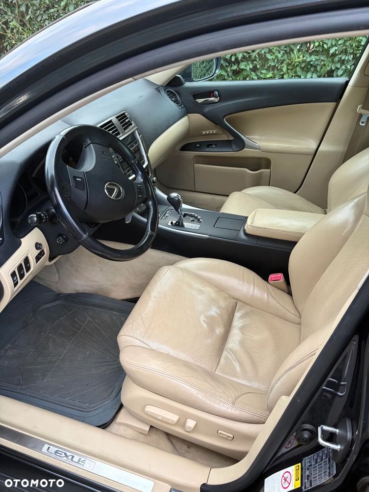 Lexus IS 250 Luxury Line - 10