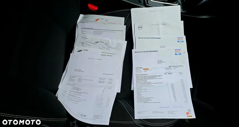 Volvo V40 T3 Drive-E Momentum - 28