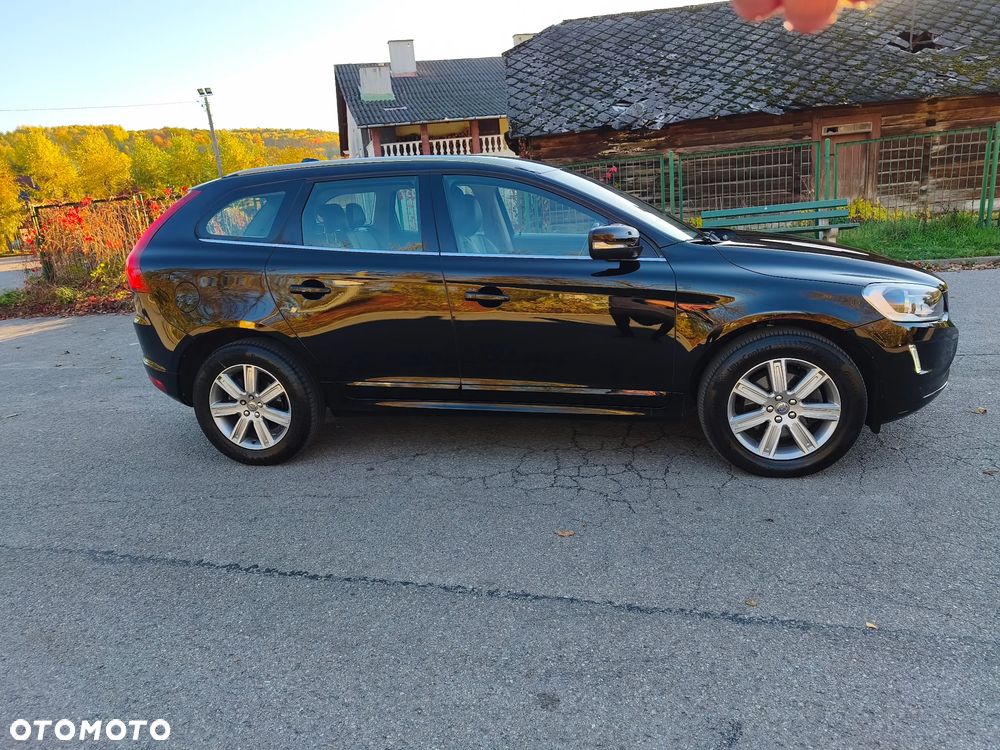 Volvo XC 60 D4 AWD Geartronic Momentum - 6