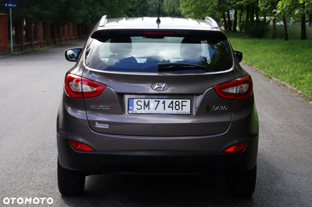 Hyundai ix35 1.6 2WD Fifa World Cup Edition - 10