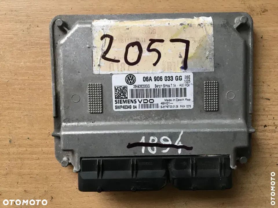 Komputer sterownik Volkswagen Golf V 06A906033GG - 1