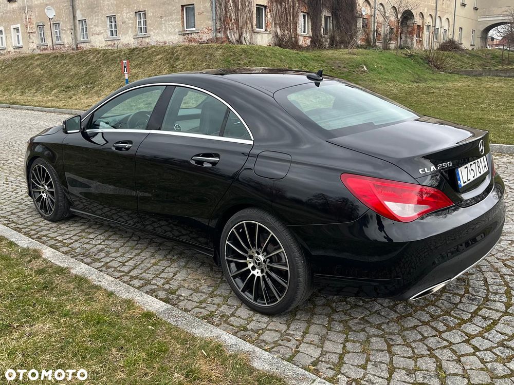 Mercedes-Benz CLA 250 4Matic 7G-DCT - 7