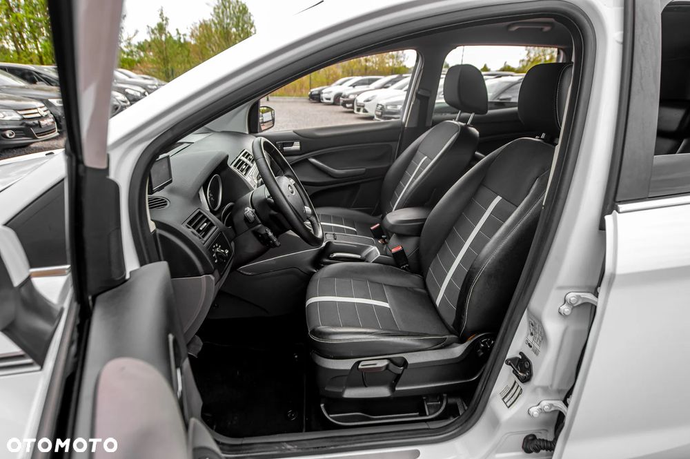 Ford Kuga 2.5 4x4 Trend - 18