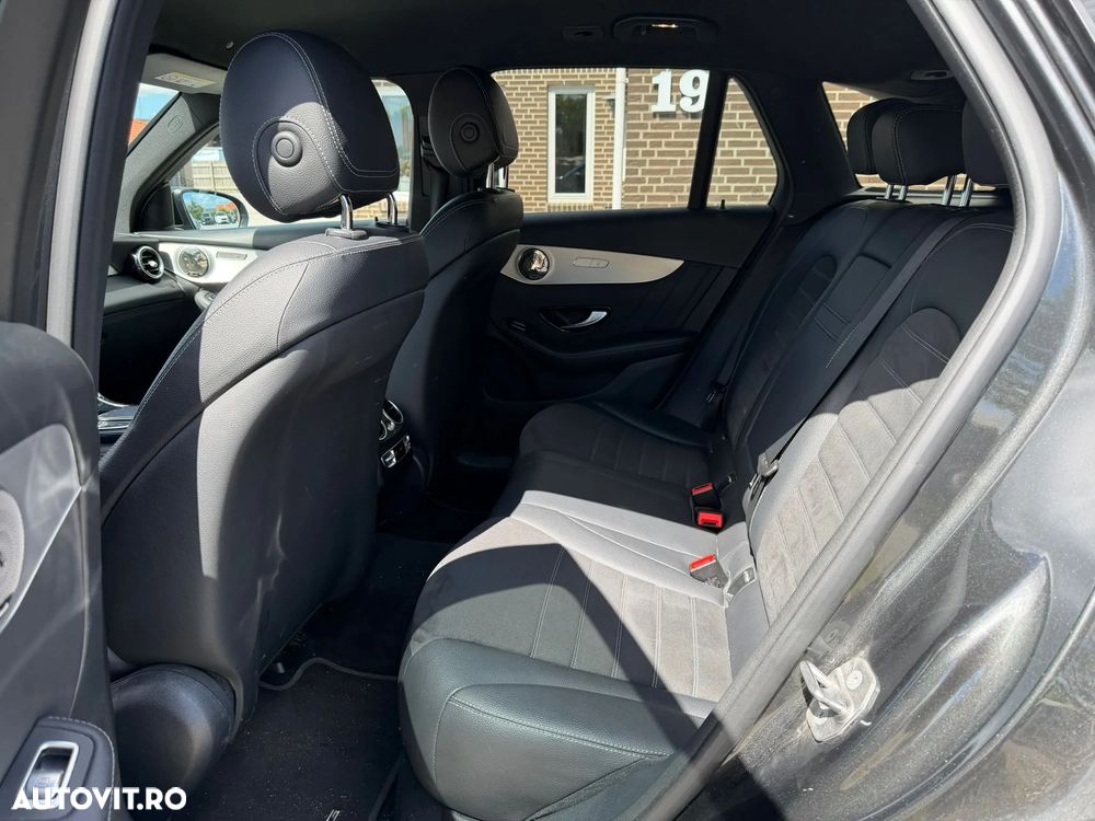 Mercedes-Benz GLC 300 d 4MATIC 9G-TRONIC AMG Line - 8