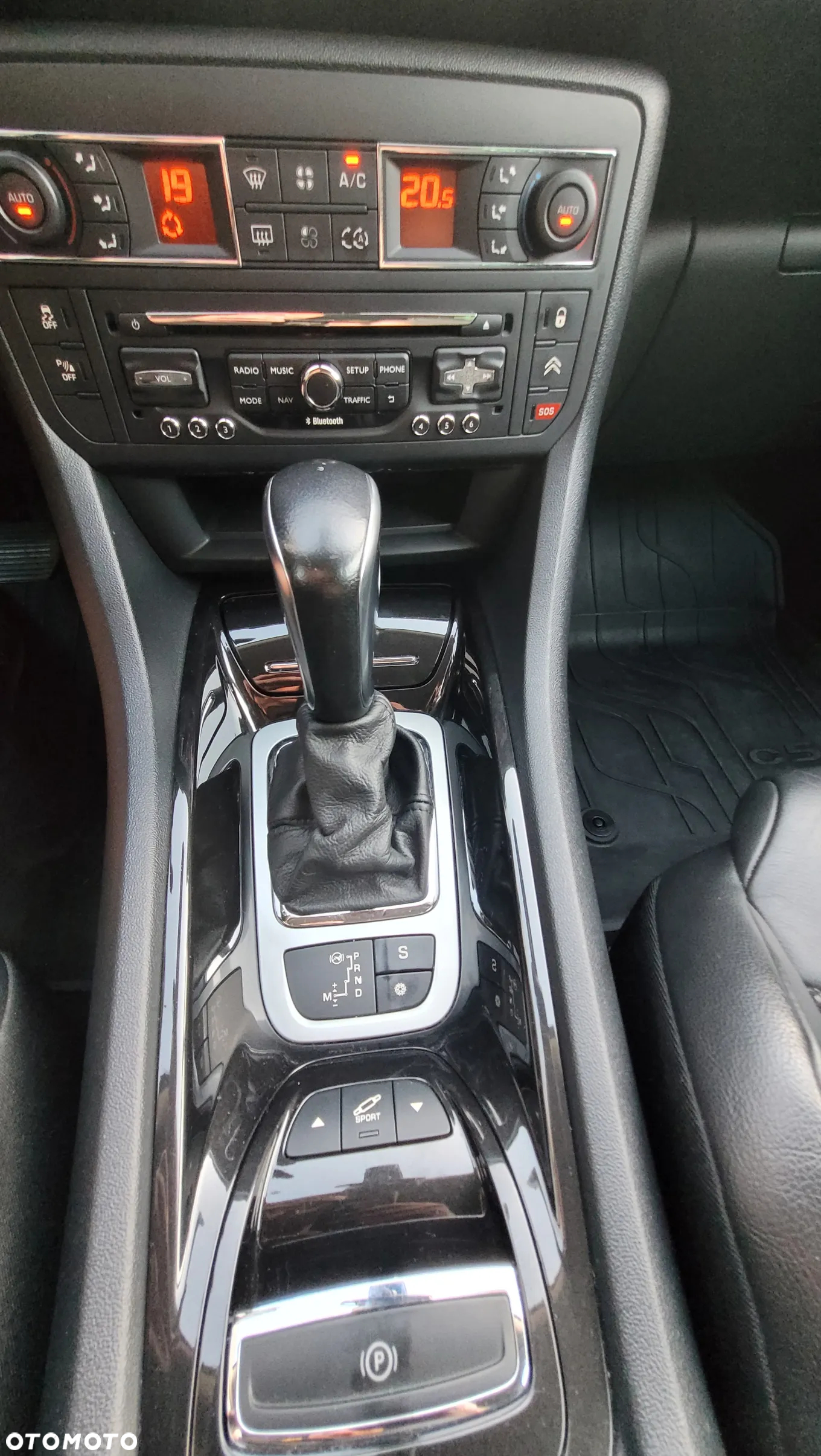 Citroën C5 Tourer HDi 165 FAP Exclusive - 25