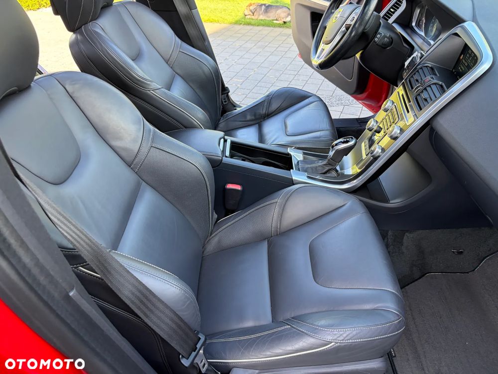 Volvo XC 60 D4 Drive-E Summum - 32