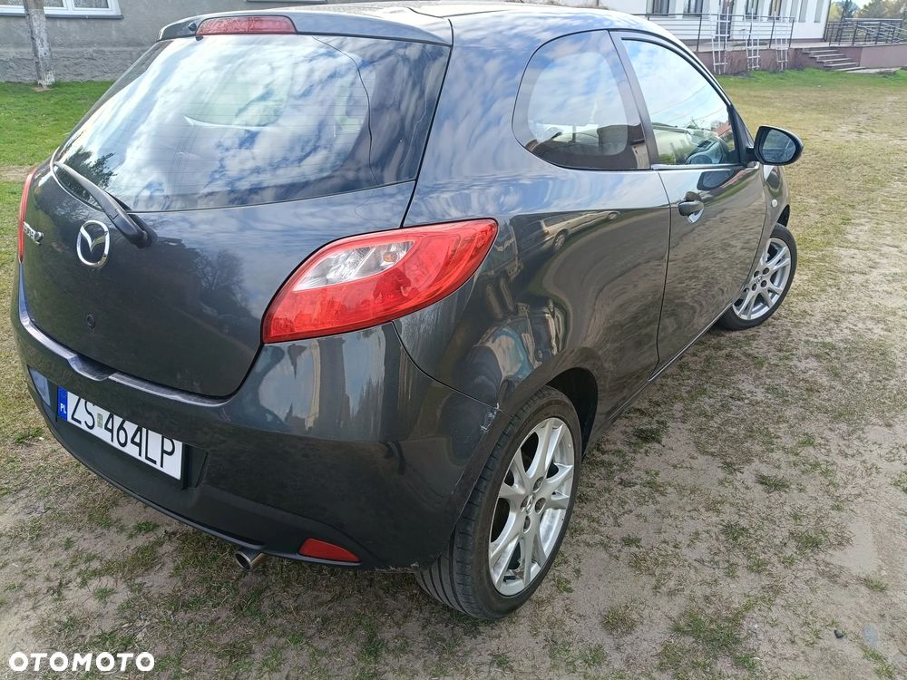 Mazda 2 - 3