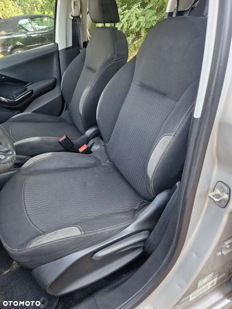Peugeot 208 1.2 PureTech Active - 7