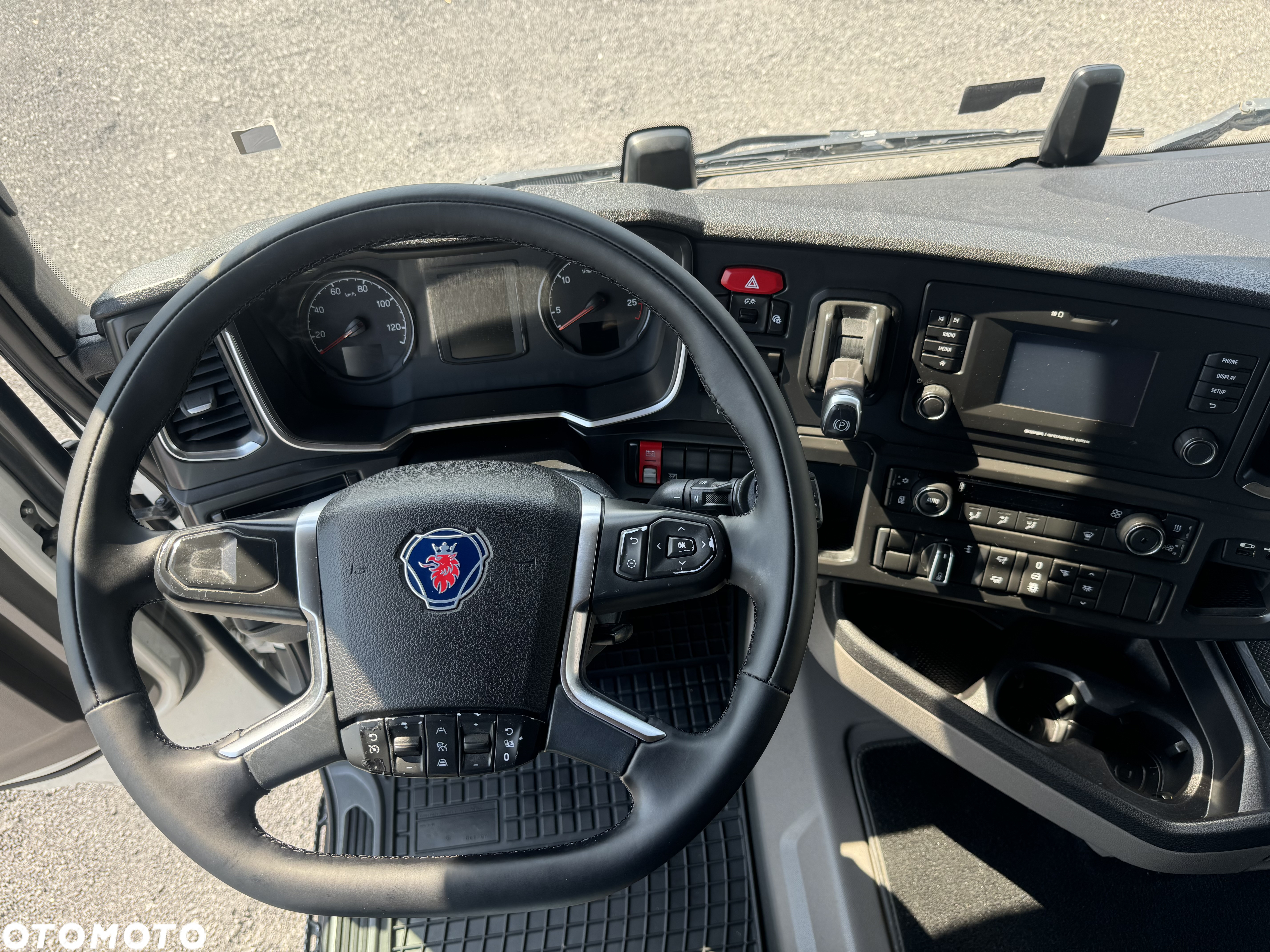 Scania R450 / Automat / Retarder / 2 Zbiorniki / Koła 315/70 / Lodówka / Stan BDB / z Francji - 24