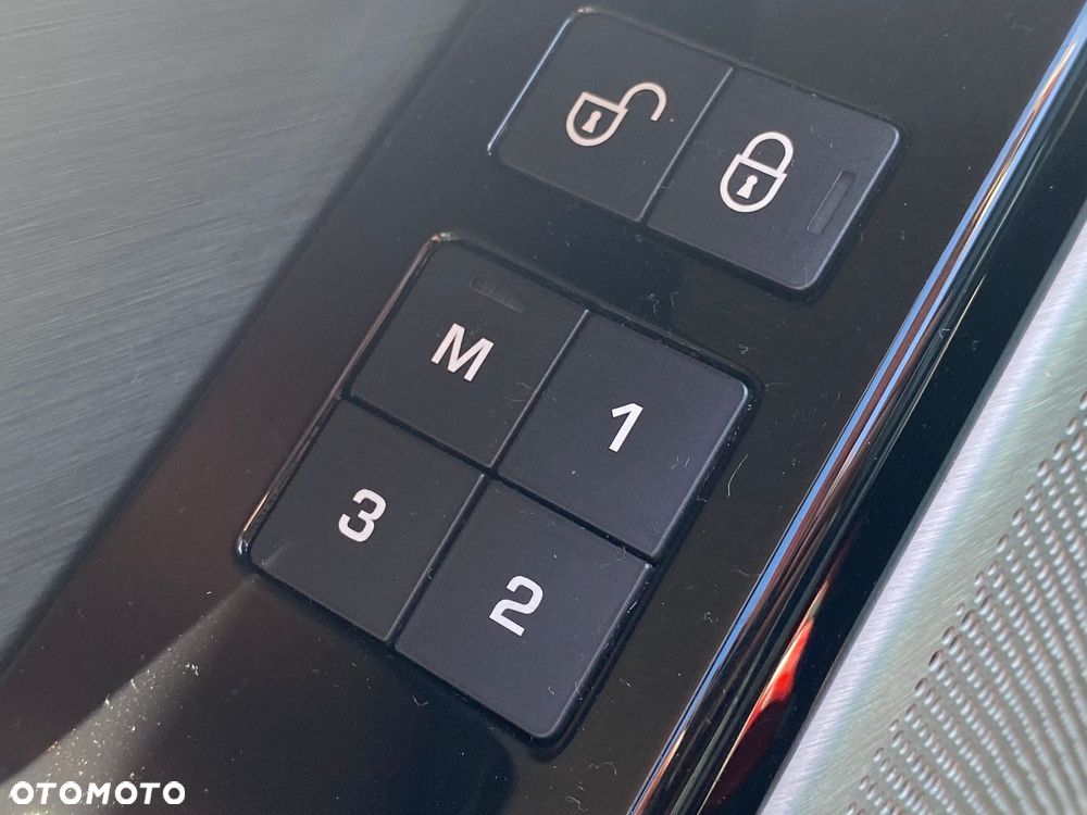 Land Rover Range Rover Velar 2.0 SD4 R-Dynamic SE - 27