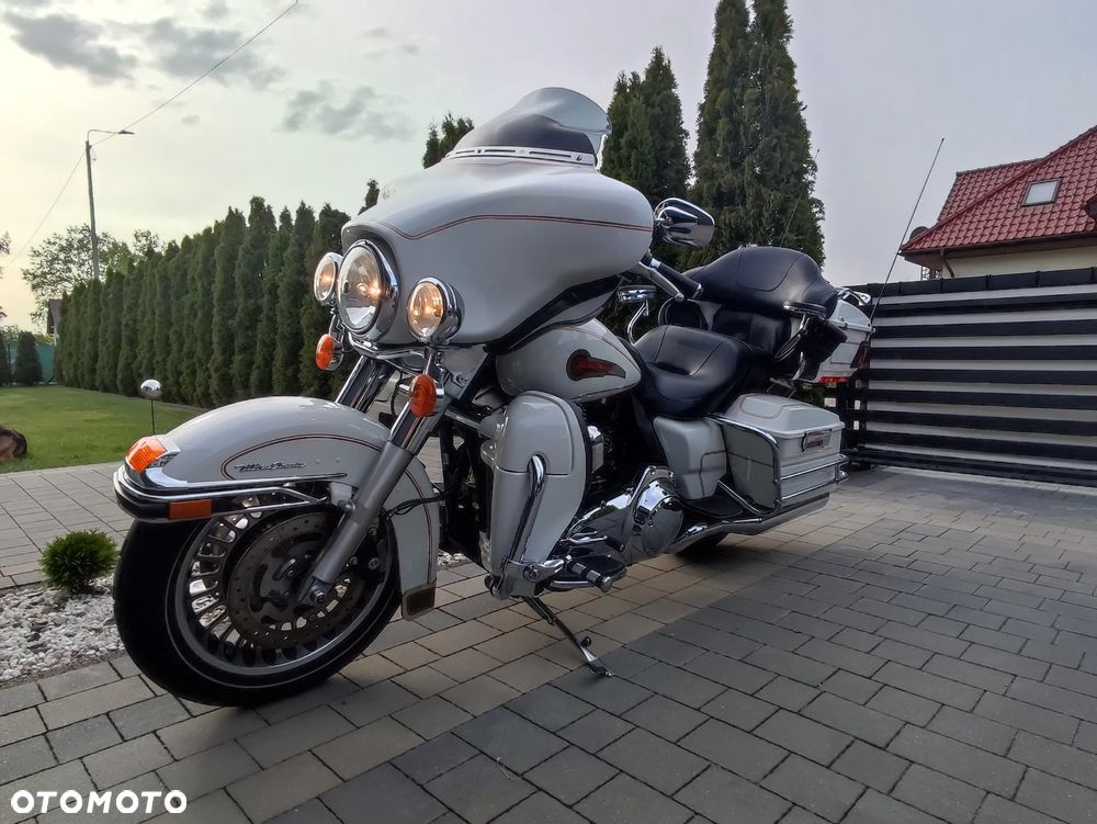 Harley-Davidson FLH Electra Glide - 5