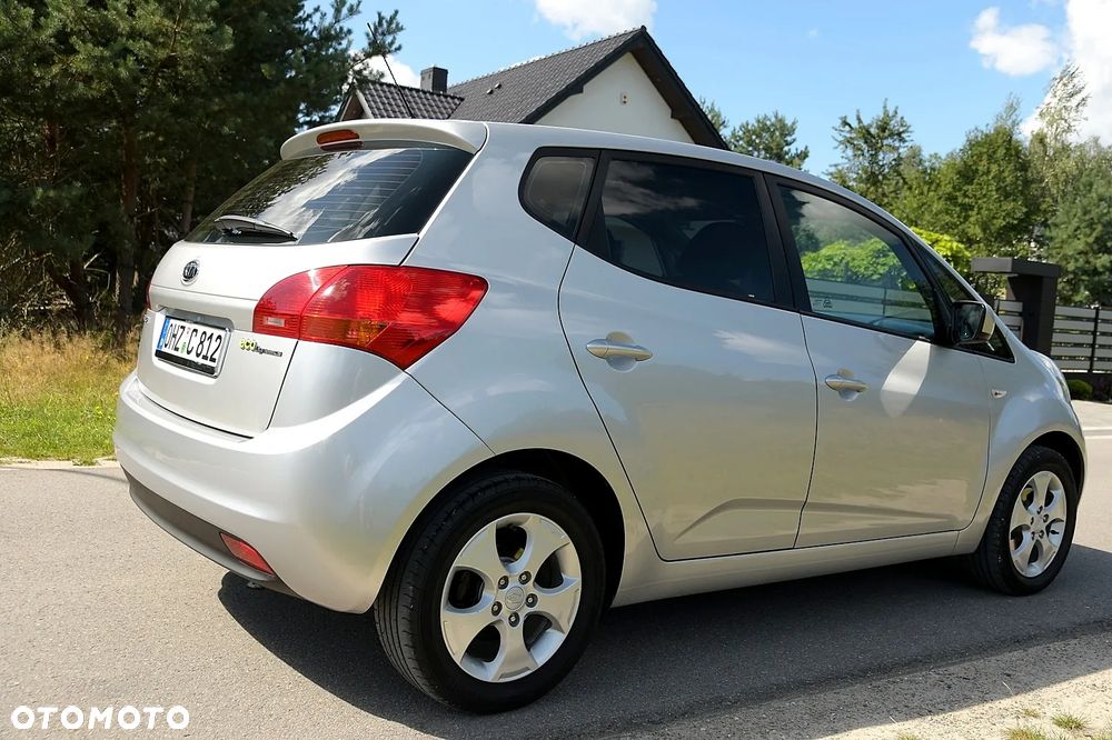 Kia Venga - 9