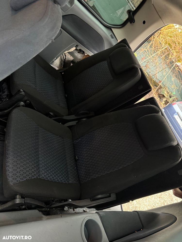 Ford Galaxy 2.0 TDCi DPF Trend - 8