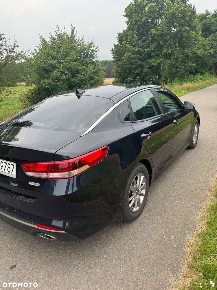 Kia Optima 1.7 CRDI M - 6