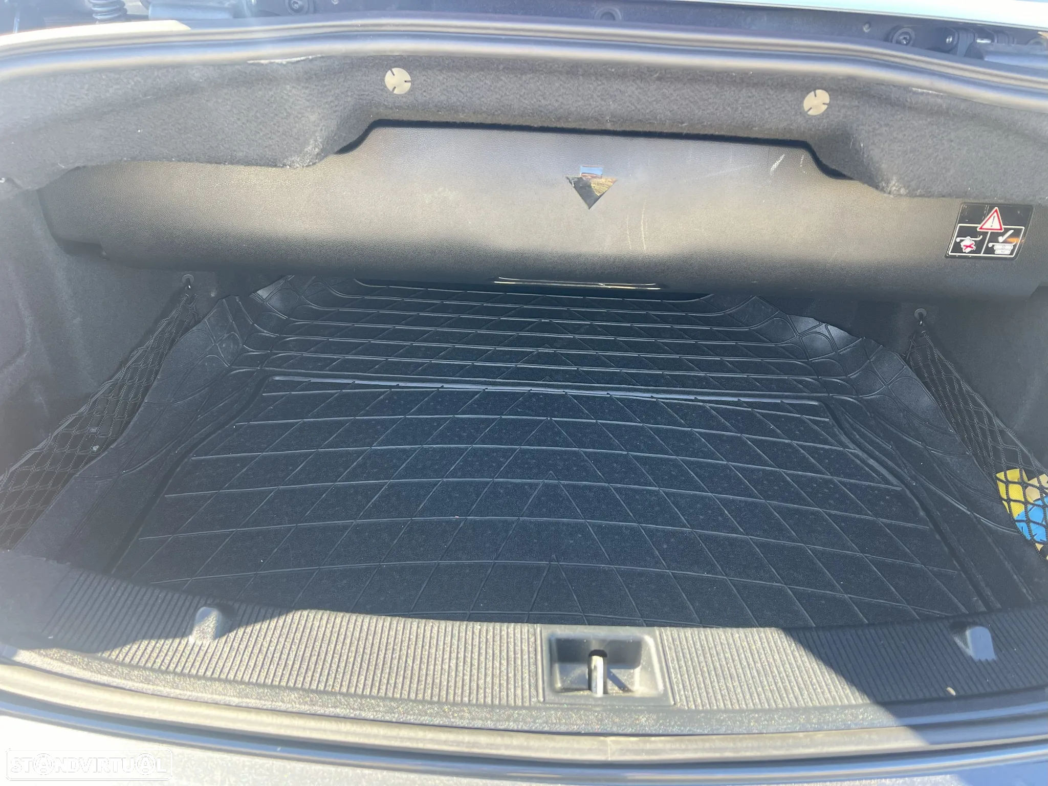 Mercedes-Benz E 220 CDi Avantgarde BE Auto - 7