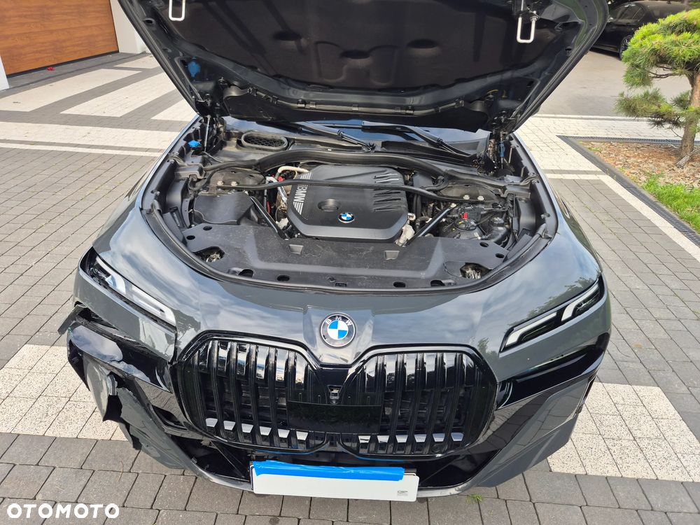 BMW Seria 7 740d xDrive - 28