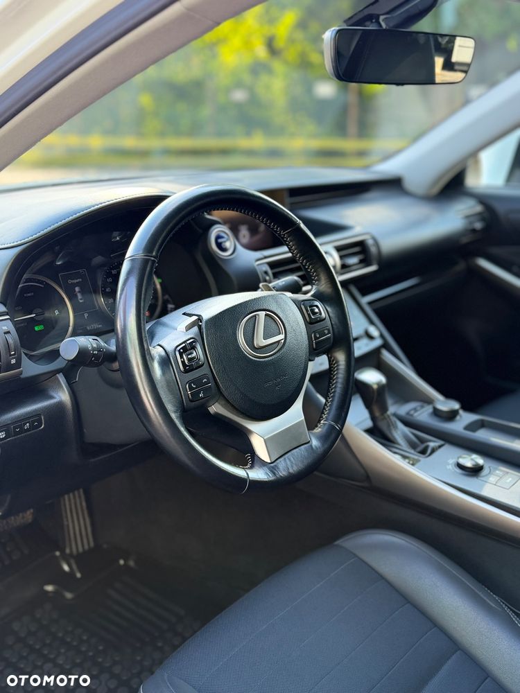 Lexus IS 300h Elegance - 5