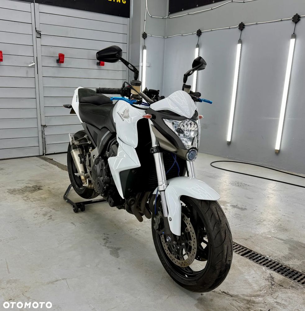 Honda CB - 2