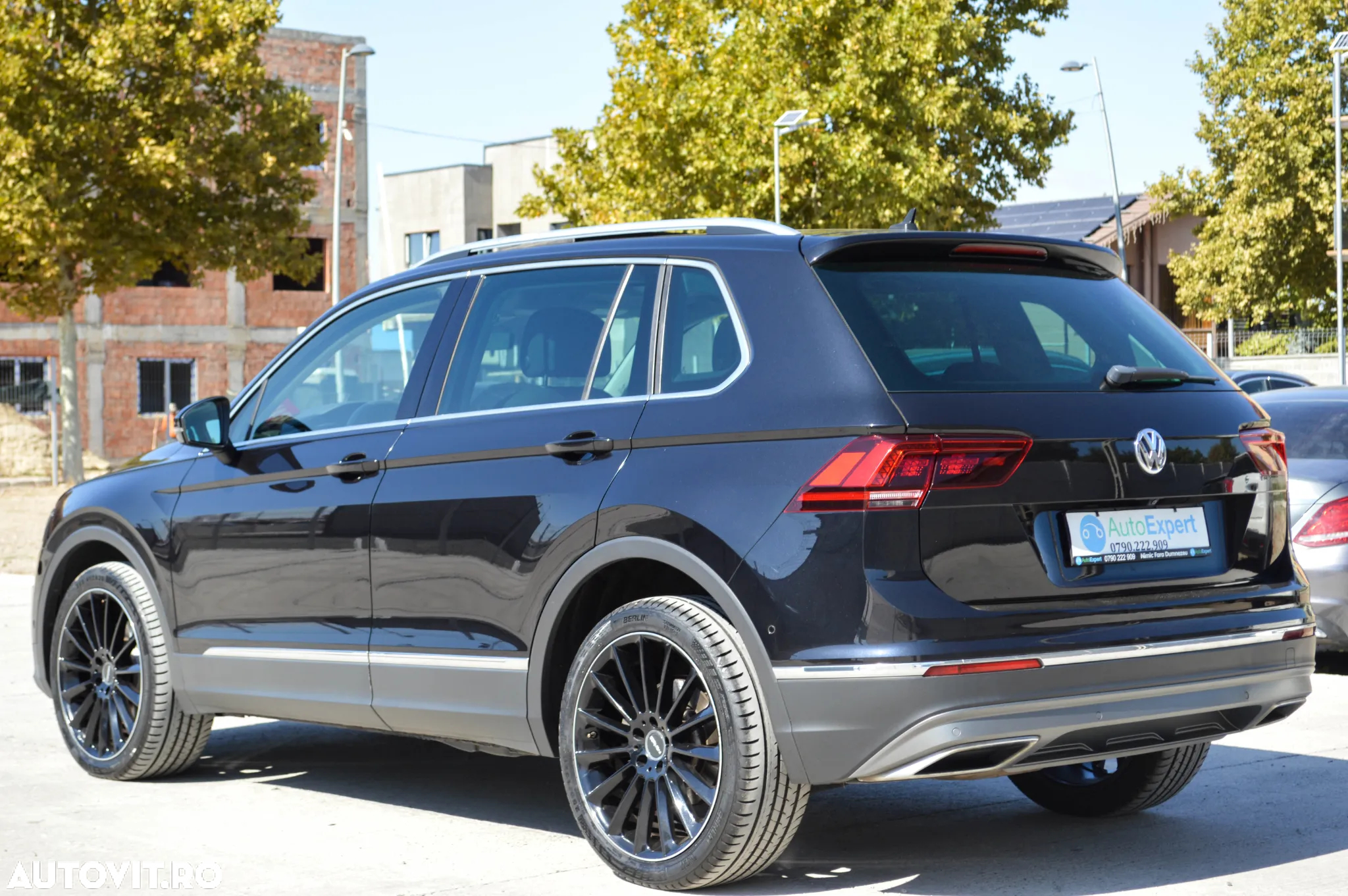 Volkswagen Tiguan 2.0 TDI SCR 4MOTION DSG Highline - 40