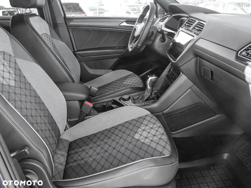 Volkswagen Tiguan 2.0 TDI SCR 4Mot R-Line DSG - 13