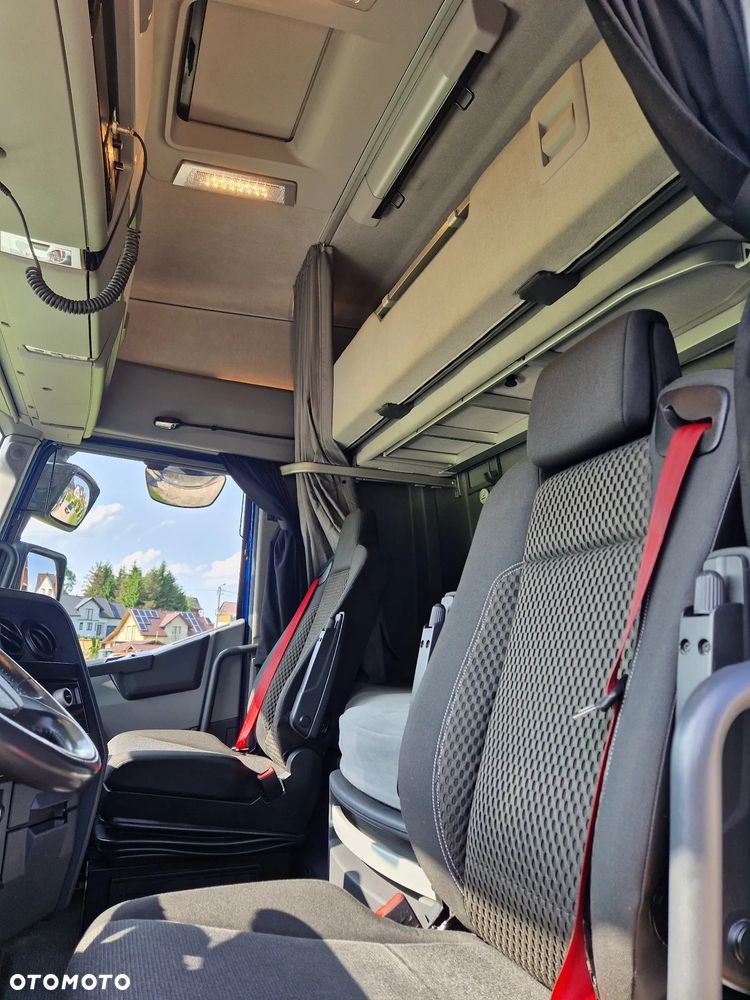 Renault T520 High Cab - 6