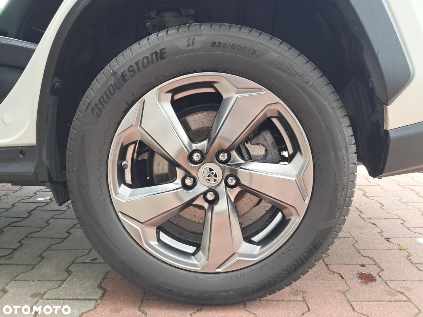 Toyota RAV4 - 15