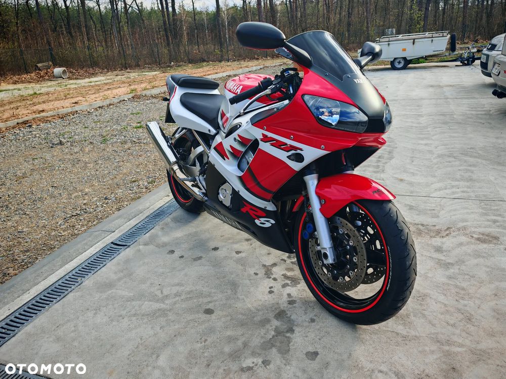 Yamaha YZF - 8