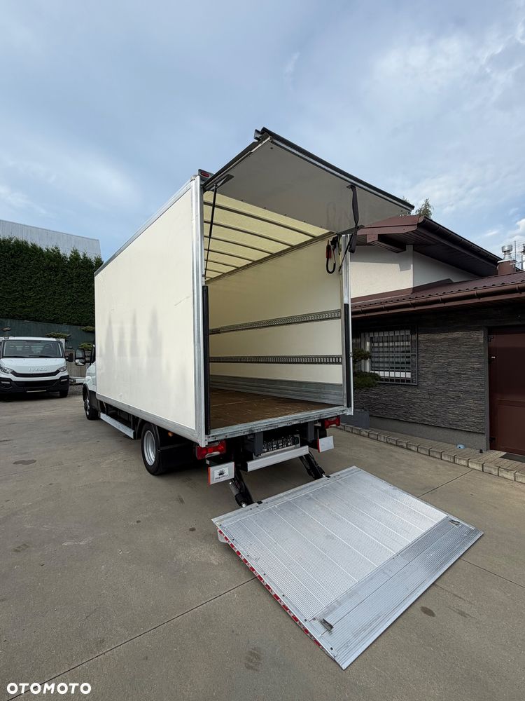 Iveco Daily 35C14 Kontener 8 Palet z windą na bliźniaku Niski Przebieg - 9