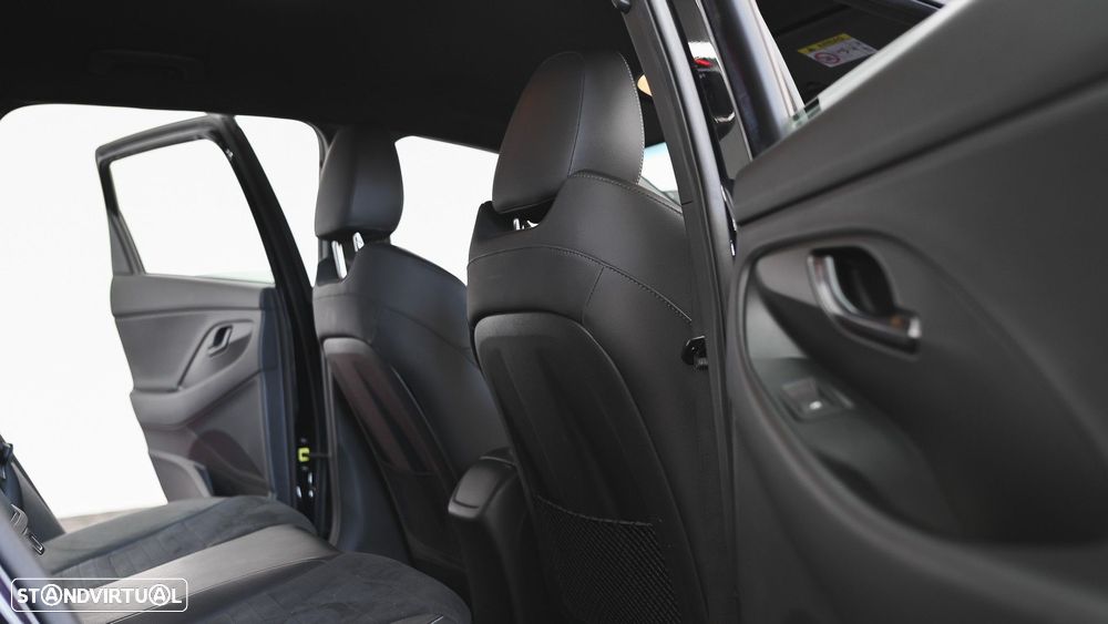 Hyundai i30 N 2.0 T-GDi Performance Pack - 42
