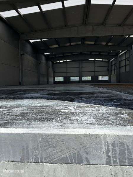 Pavilhões Industriais com 800m2 e 400m2 - Grande imagem: 5/12