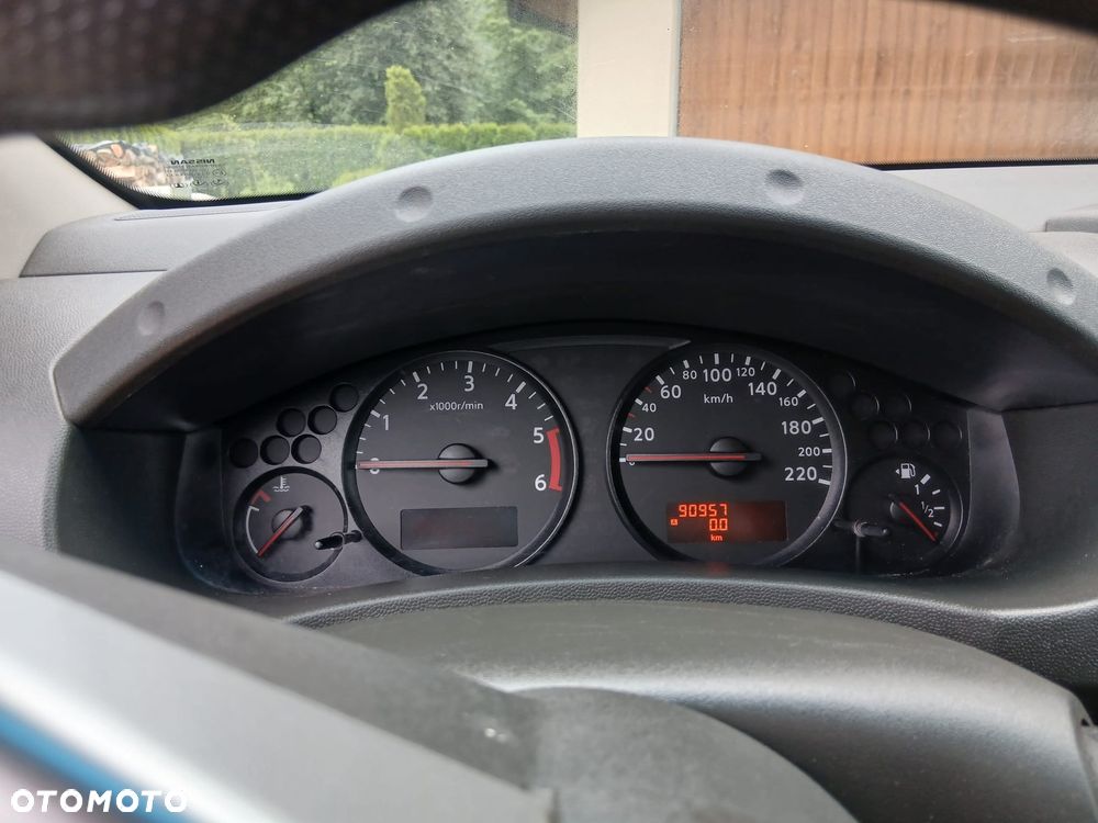 Nissan Navara 2.5 D FE Long - 8