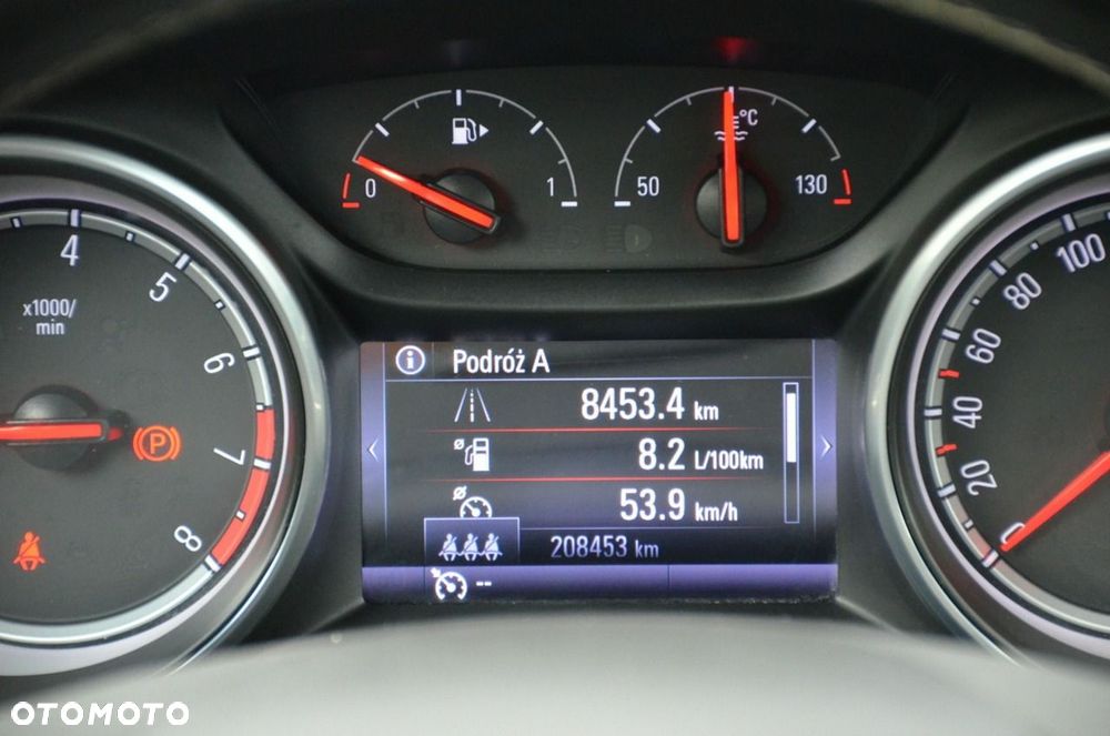 Opel Insignia - 35