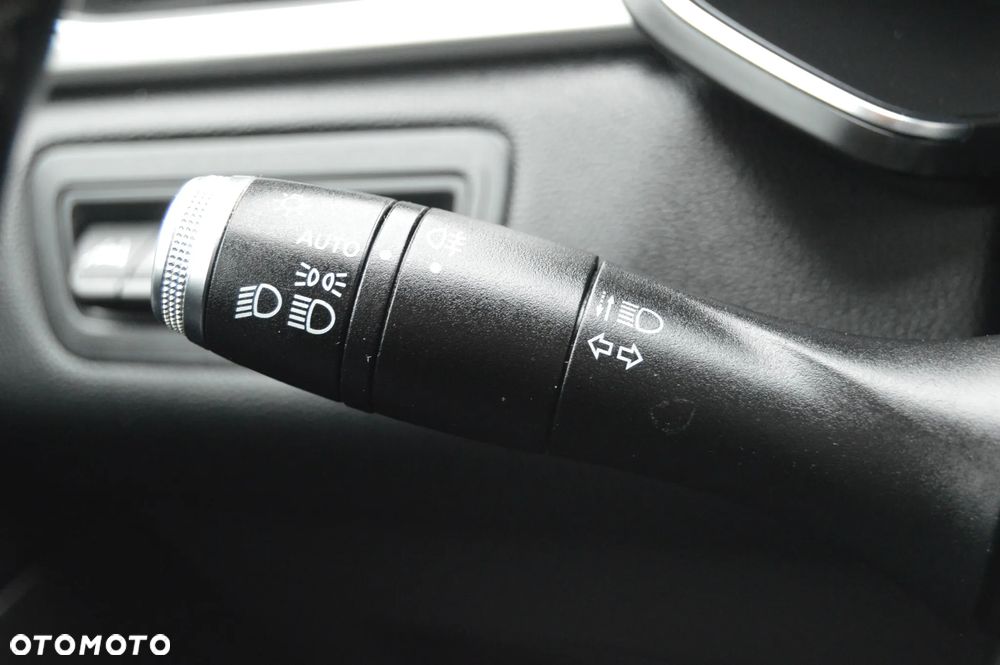 Renault Captur TCe 130 EDC GPF INTENS - 22