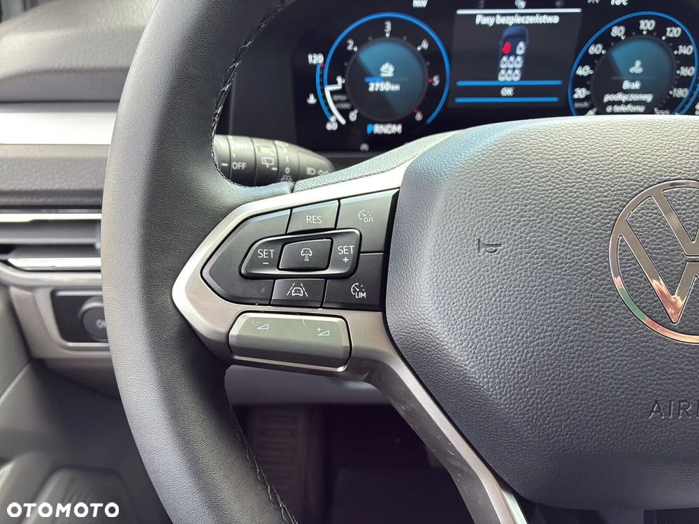 Volkswagen Caravelle - 23