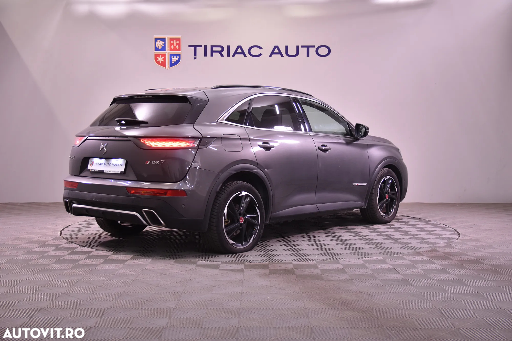 DS Automobiles DS 7 Crossback DS7 1.6 PHeV AWD 300 EAT8 PERFORMANCE LINE + - 5