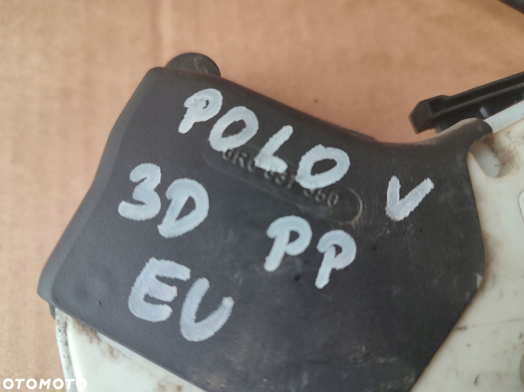 Zamek drzwi prawy przód VW POLO V 6R 6C 3DRZWI EUROPA 130TYS PRZEBIEGU - 4