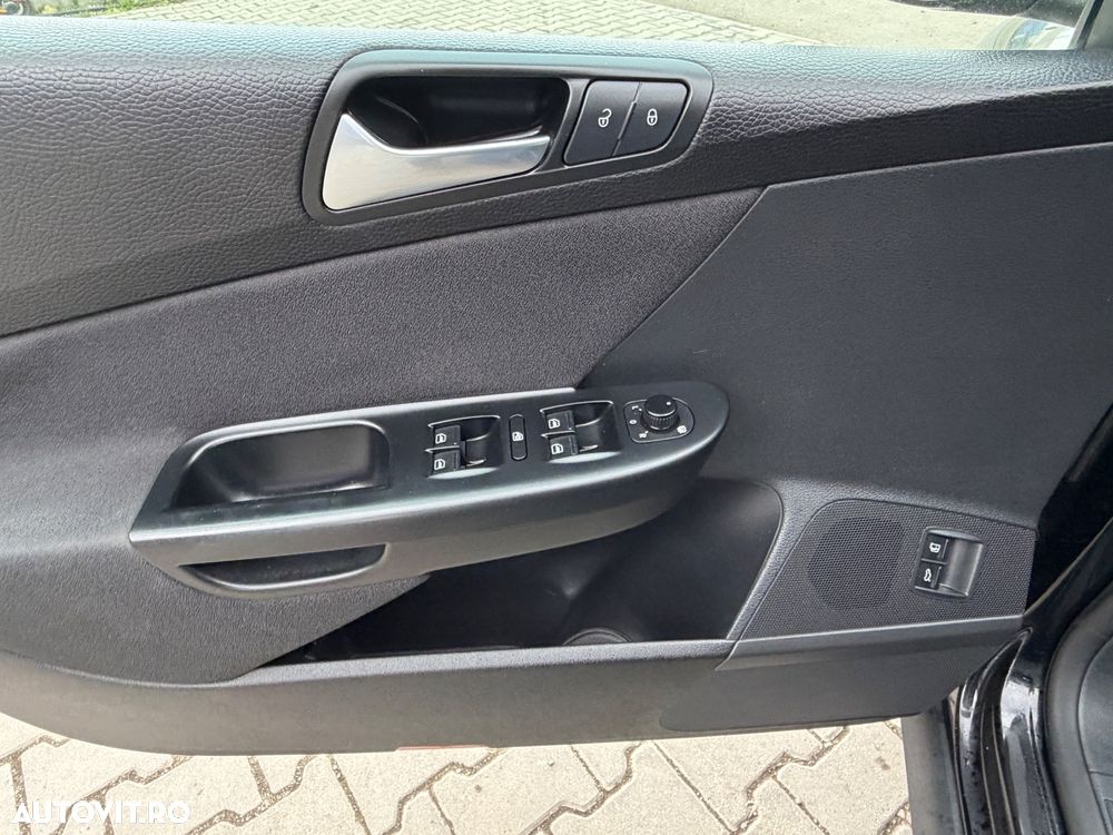 Volkswagen Passat Variant 2.0 TDI DPF Comfortline - 26