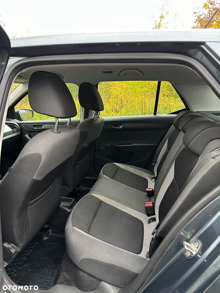 Skoda Fabia 1.0 TSI Ambition DSG - 28