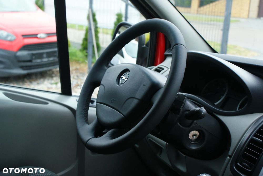 Opel Vivaro - 11