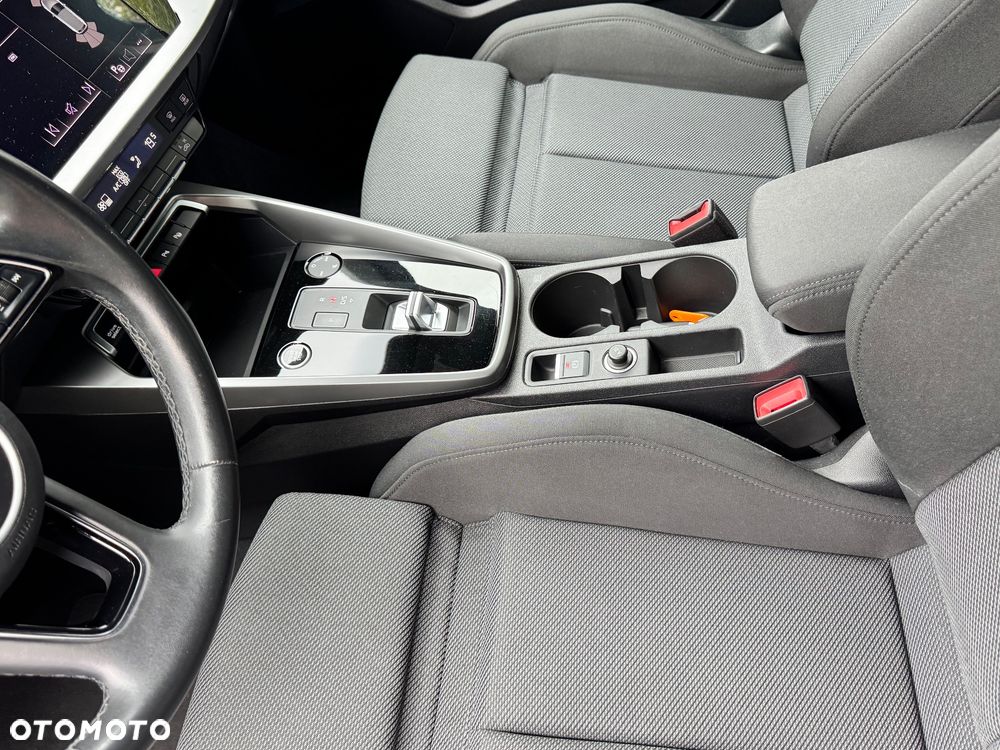 Audi A3 Sportback 35 TFSI mHEV S tronic - 16